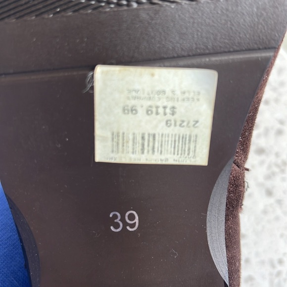 EUC fringe boots. - Picture 7 of 10